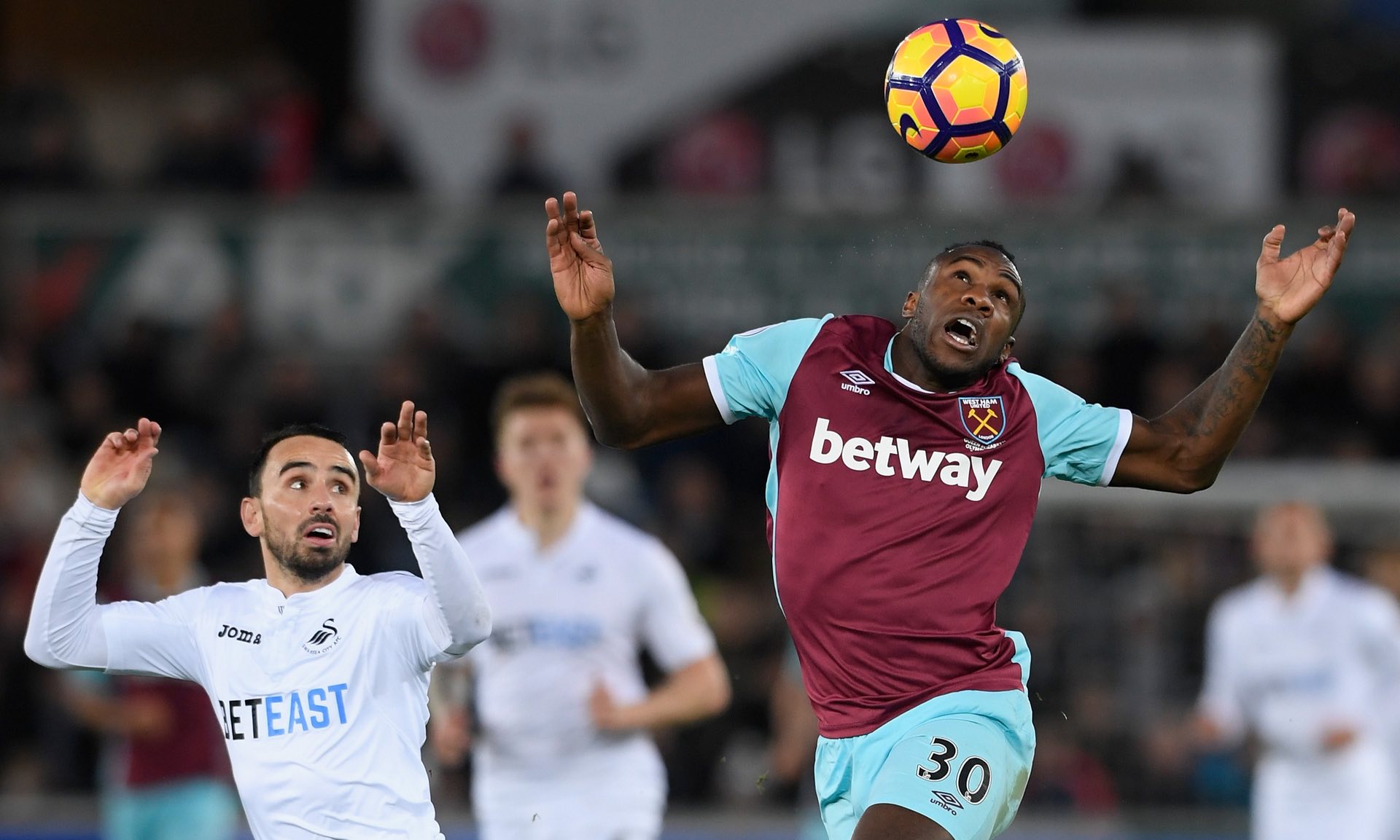 这一消息背 这一消息背